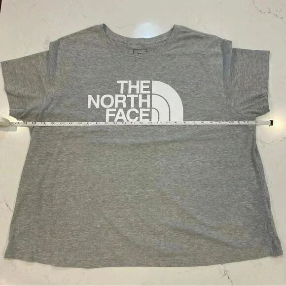 The North Face Gray Short Sleeve Tee - Picture 6 of 9